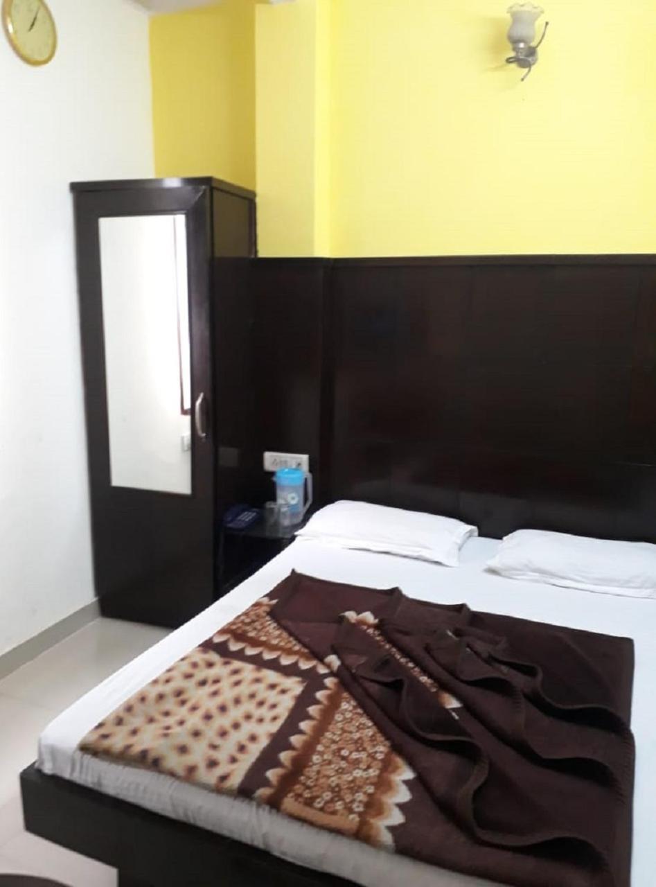 Hotel Shreeram Deluxe Nové Dillí Exteriér fotografie